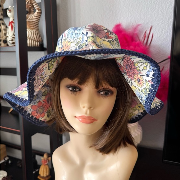 Sakroots Floral Wide Brim Hat with Navy Trim